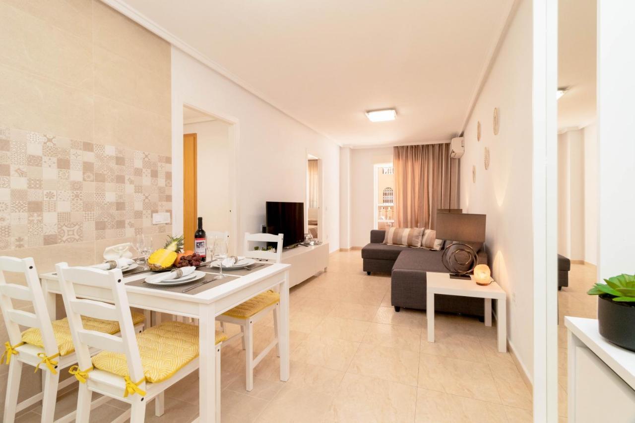 Apartamento Asta Appartement Torrevieja Buitenkant foto